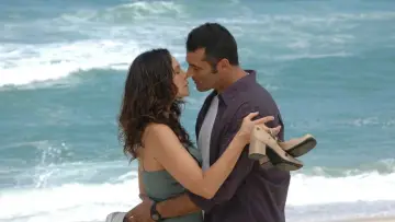 Amor e Intrigas Poster