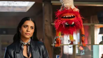 Backdrop for the TV series "The Muppets Mayhem" #1721287
