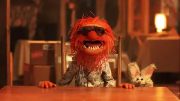Backdrop for the TV series "The Muppets Mayhem" #1721294