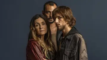 Backdrop к сериалу "The Others" #1498332