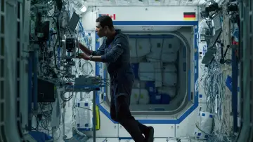 Backdrop к сериалу "Constellation" #1386300