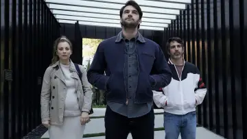 Backdrop к сериалу "Based on a True Story" #1449146