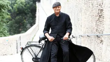 Backdrop к сериалу "Father Matteo" #1311781