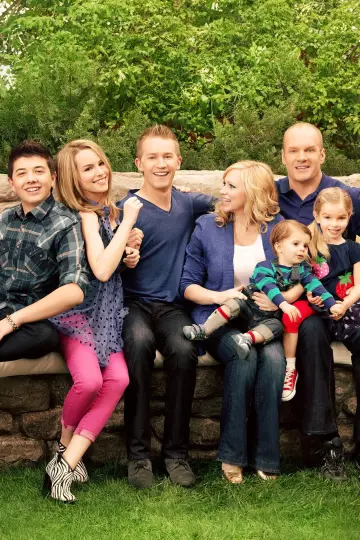 Poster к сериалу "Good Luck Charlie" #1325365