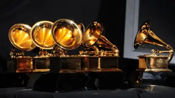 Backdrop к сериалу "The Grammys" #1503041