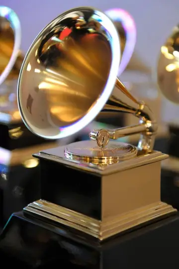 Poster к сериалу "The Grammys" #1503058