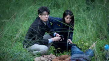 Backdrop for the TV series "Oh No! Here Comes Trouble" #1812732