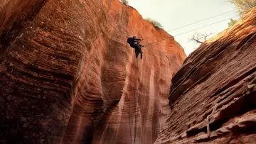 Backdrop for the TV series "Running Wild with Bear Grylls: The Challenge" #1543862