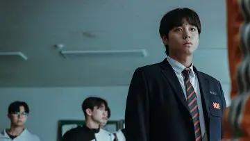 Backdrop к сериалу "Weak Hero" #1283789