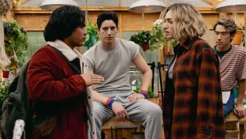 Backdrop к сериалу "School Spirits" #1376743