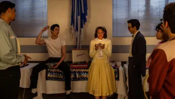 Backdrop к сериалу "School Spirits" #1376777