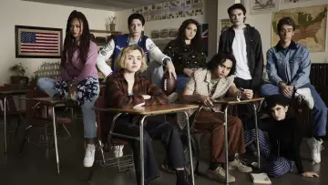 Backdrop к сериалу "School Spirits" #1376786