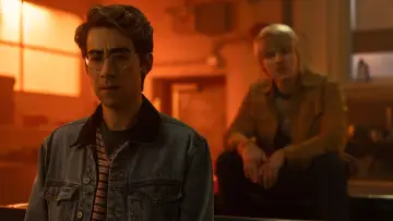 Backdrop к сериалу "School Spirits" #1376797