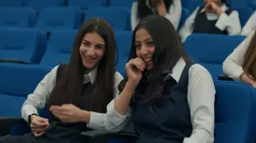 Backdrop for the TV series "High School Girls" #1837359