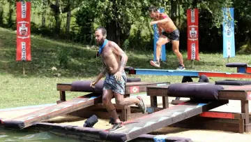 Backdrop к сериалу "Survivor" #1294924