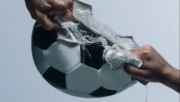 Backdrop for the TV series "Super League: The War for Football" #1865260