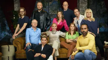 Backdrop for the TV series "LOL: Last One Laughing Sweden" #1793188