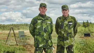 Backdrop for the TV series "Stars in Uniform" #1421182