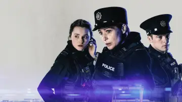Backdrop for the TV series "Blue Lights" #1451379