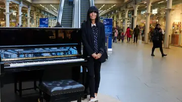 Backdrop к сериалу "The Piano" #1227324