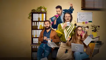 Pesci Piccoli: Un'agenzia, molte idee, poco budget Poster