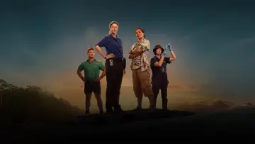 Backdrop к сериалу "Deadloch" #1473230