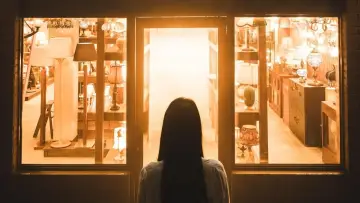 Backdrop к сериалу "Light Shop" #1455147