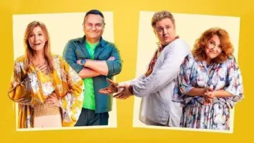 Crazy Neighbours Poster
