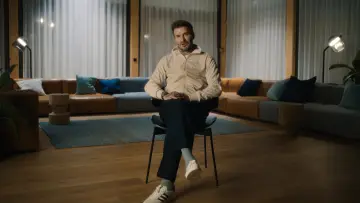 Backdrop for the TV series "Sneaker Wars: Adidas V. Puma" #1434676