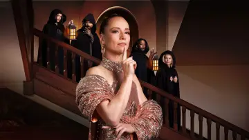 Backdrop for the TV series "The Traitors Canada" #1551484