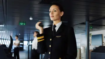 Backdrop к сериалу "The Good Ship Murder" #1423233