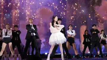 Backdrop for the TV series "IU