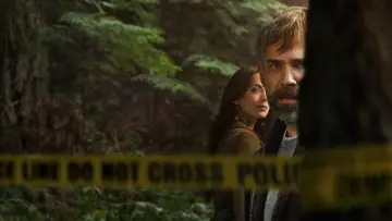 Backdrop for the TV series "Murder in a Small Town" #1382538