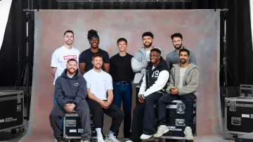 Backdrop for the TV series "Sidemen" #1412869