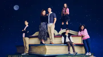 Backdrop к сериалу "Wizards Beyond Waverly Place" #1326690