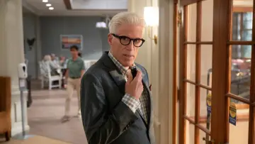 Backdrop к сериалу "A Man on the Inside" #1281024
