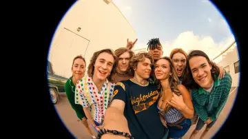 Backdrop к сериалу "The Runarounds" #1482481