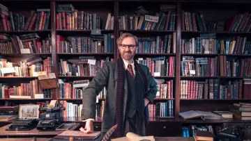 Backdrop к сериалу "Bookish" #1226037