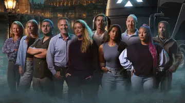 Backdrop for the TV series "Destination X" #1535063