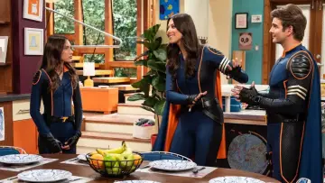 Backdrop к сериалу "The Thundermans: Undercover" #1476101