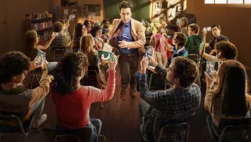 Backdrop к сериалу "English Teacher" #1480428