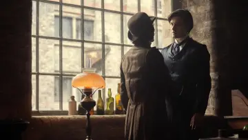 Backdrop for the TV series "House of Guinness" #1483827