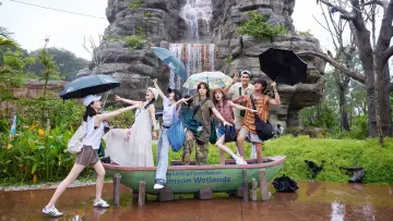 Backdrop for the TV series "Divas Hit The Road · Good Friends" #1604338