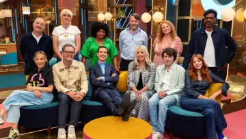 Backdrop for the TV series "LOL: Last One Laughing UK" #1484929