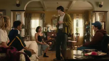 Backdrop for the TV series "Adults" #1657278