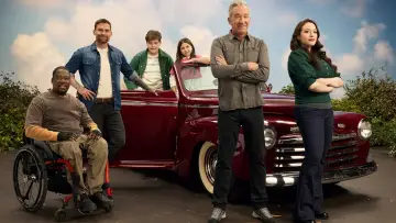 Backdrop for the TV series "Shifting Gears" #1400946