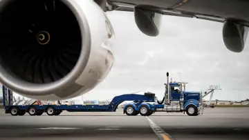 Backdrop for the TV series "Airport 24/7" #1605922