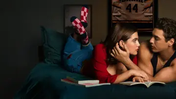 Backdrop к сериалу "Off Campus" #1216894