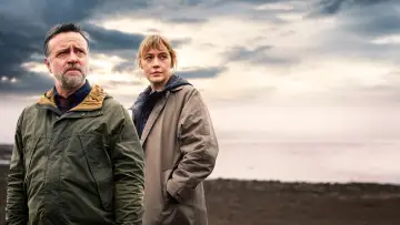Backdrop к сериалу "The One That Got Away" #1477680