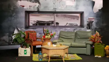 Backdrop for the TV series "Wasteland Wonders" #1762172